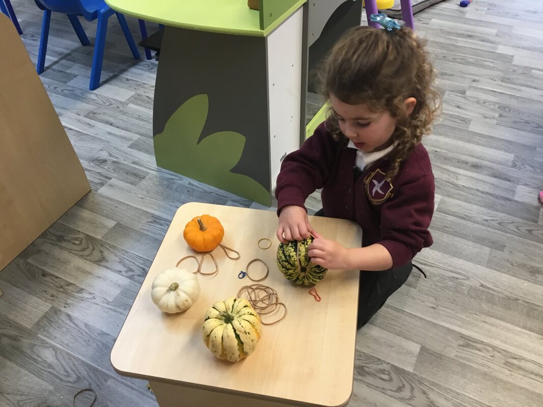 Image of Autumn activities in Nursery 
