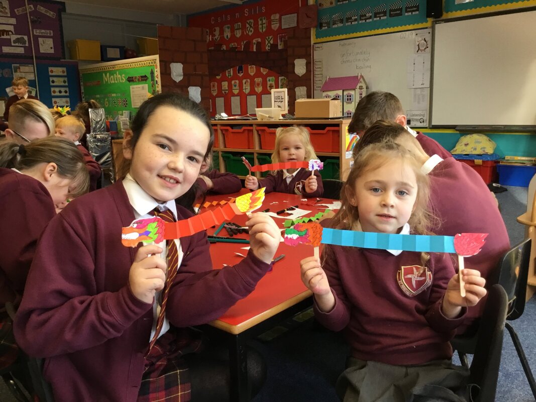 Image of Chinese New Year workshop: Making concertina dragons