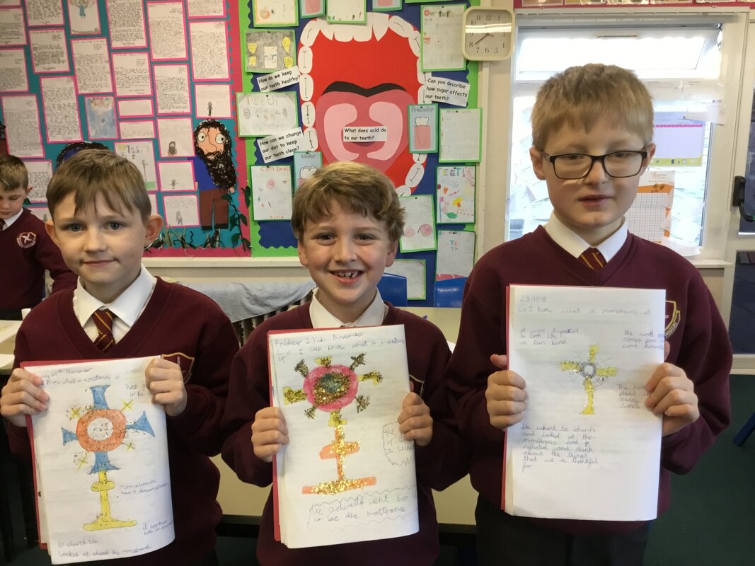 Image of Y4 Monstrance pictures