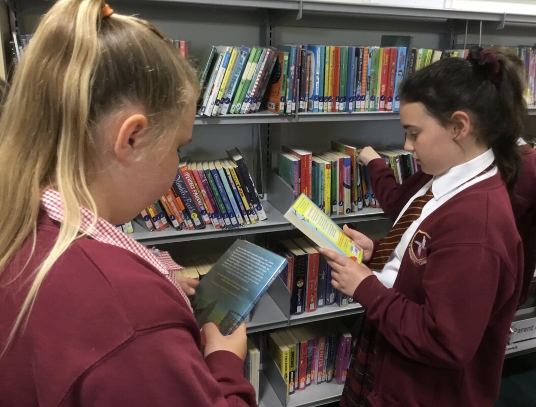 Image of Year 5 Library Visit