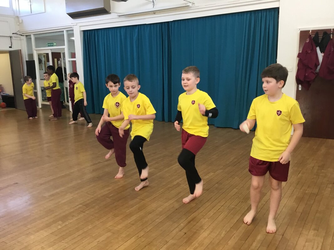 Image of Dance in Year 4 