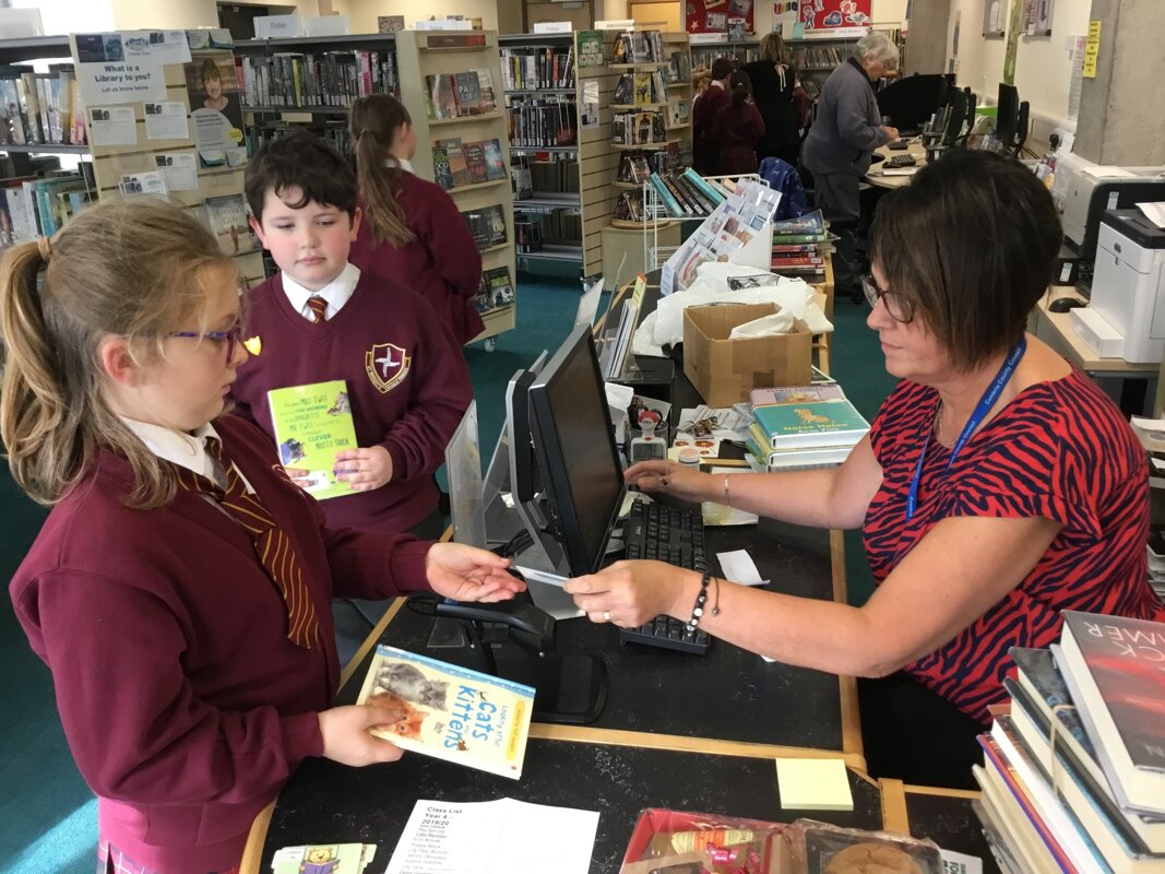 Image of Year 4 Library Visit 