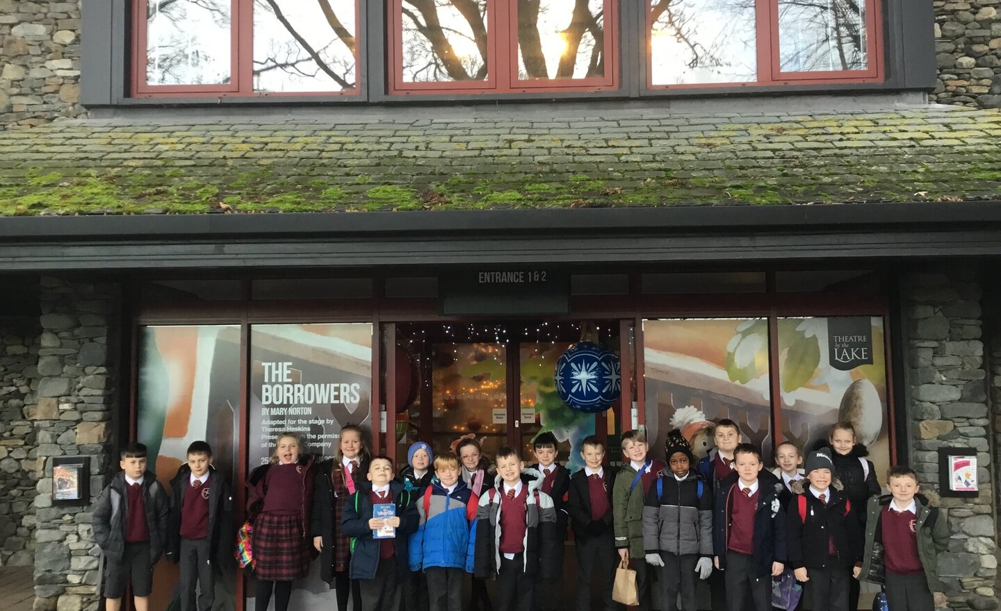 Image of Year 3 and 4 Theatre Visit