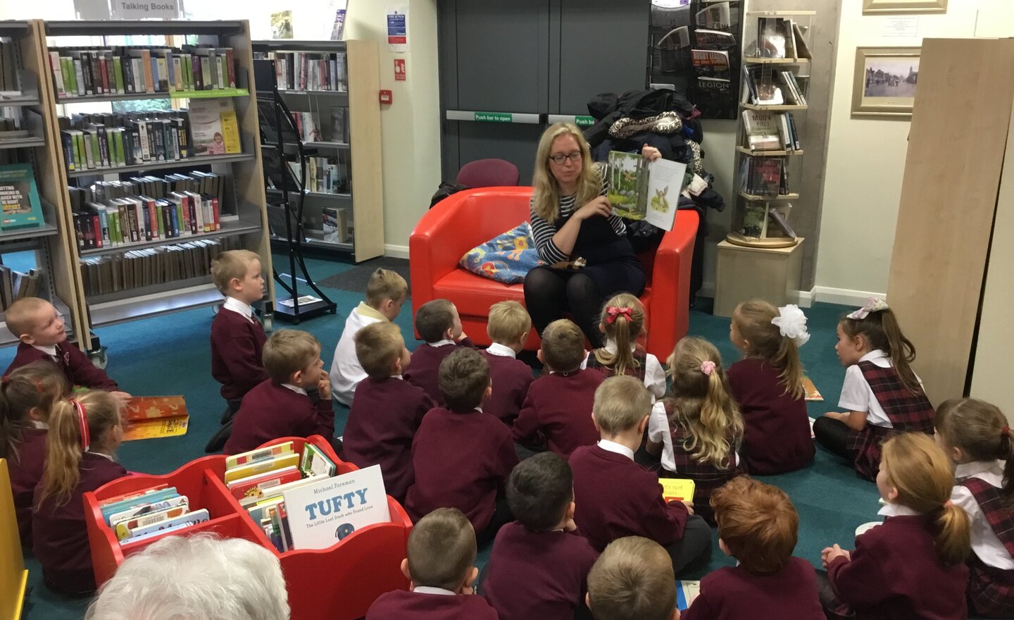 Image of Year 1 Library Visit