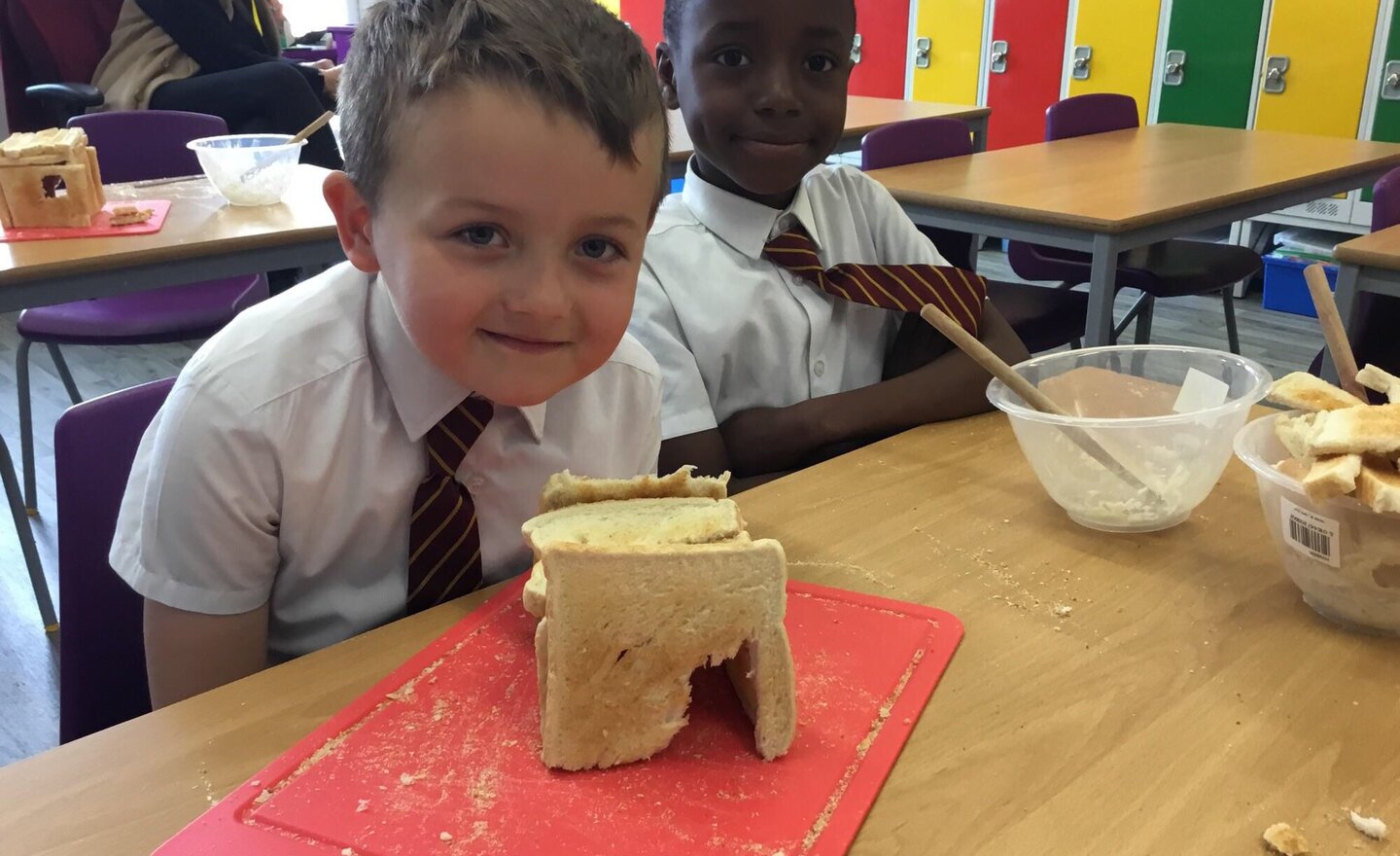 Image of Year 1 find out ‘Can you build with bread?’